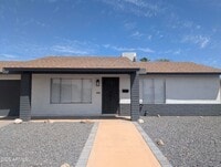 Building Photo - 1222 W Auburn Dr