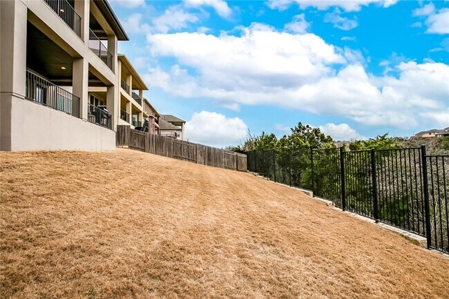 Building Photo - 2236 Long Bow Dr