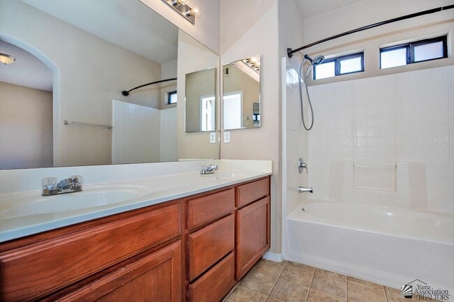 Building Photo - 3565 W 22nd St