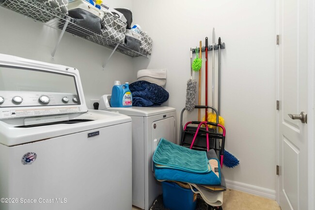 Building Photo - 4798 Sprint Cir