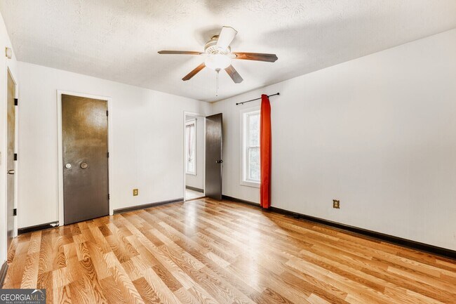 Building Photo - 3160 Kipling Dr