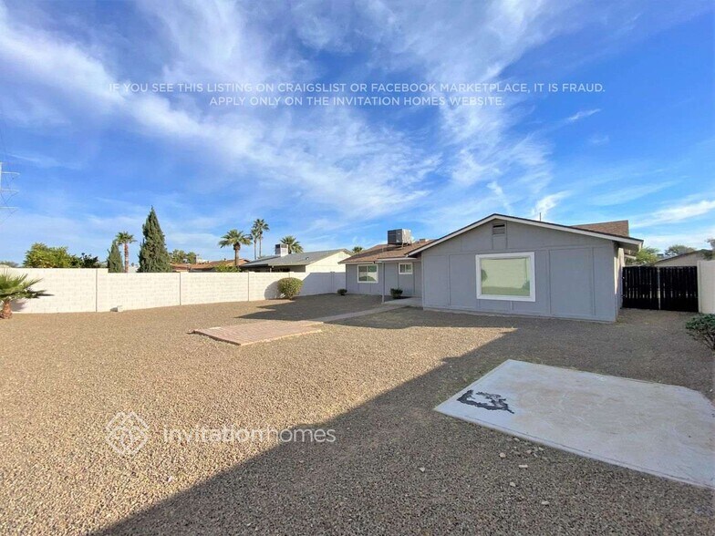 Building Photo - 6102 S Parkside Dr