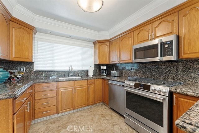 Building Photo - 14022 Elmbrook Dr