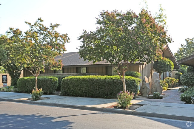 Building Photo - Thorne Court