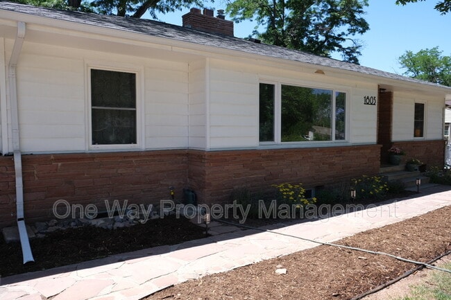 Building Photo - 1803 17th Ave