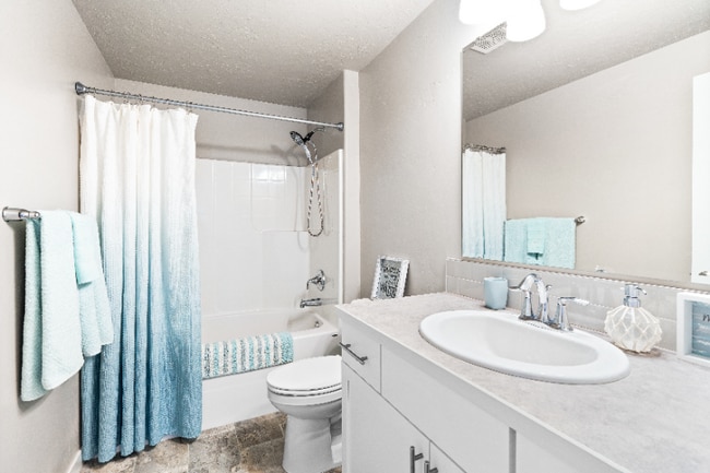 Building Photo - 10565 W Daylily Ave