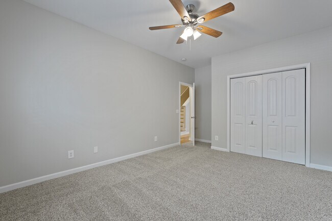 Building Photo - 10 Brown Thrasher Ct
