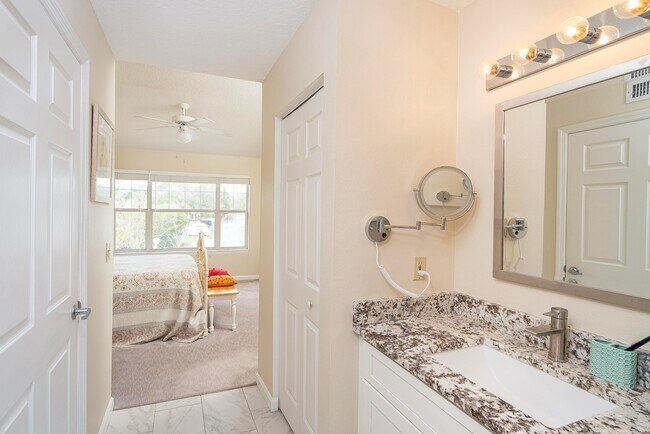 Building Photo - 11201 Harbour Vista Cir