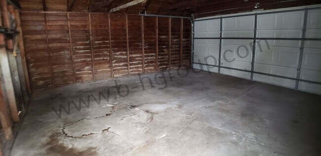 Building Photo - 6716 23rd Ave