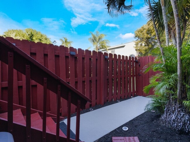 Building Photo - 7 Crossings Cir