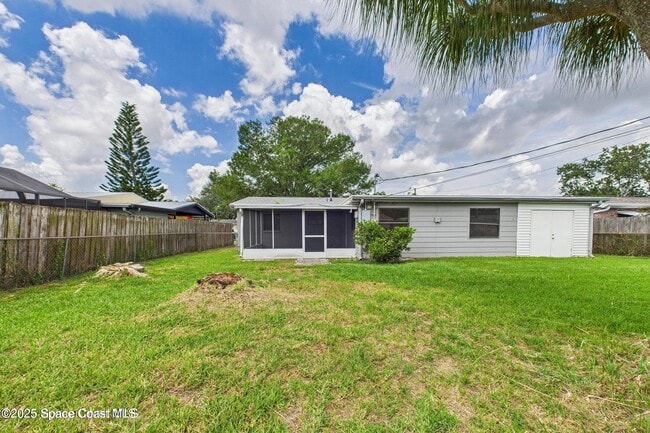 Building Photo - 4339 Plompton Dr