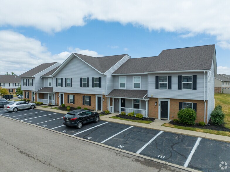 Fairfield Lakes Townhomes 3884 N Chalet Cir Beavercreek OH 45431