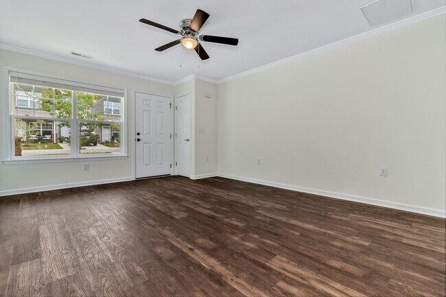 Building Photo - 1216 Pauline Trail Dr