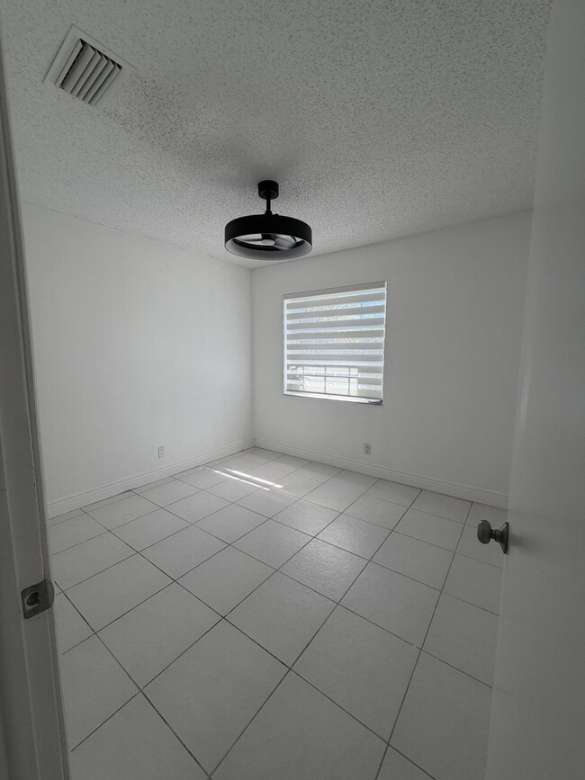 Building Photo - 15729 Bottlebrush Cir