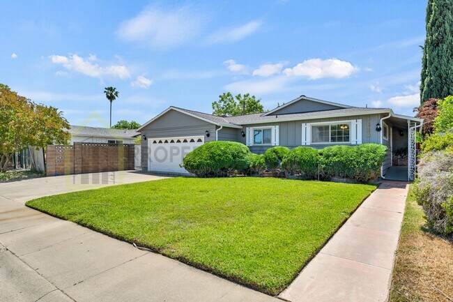 Building Photo - Charming 3-Bed Ranch Home with room for 4t...