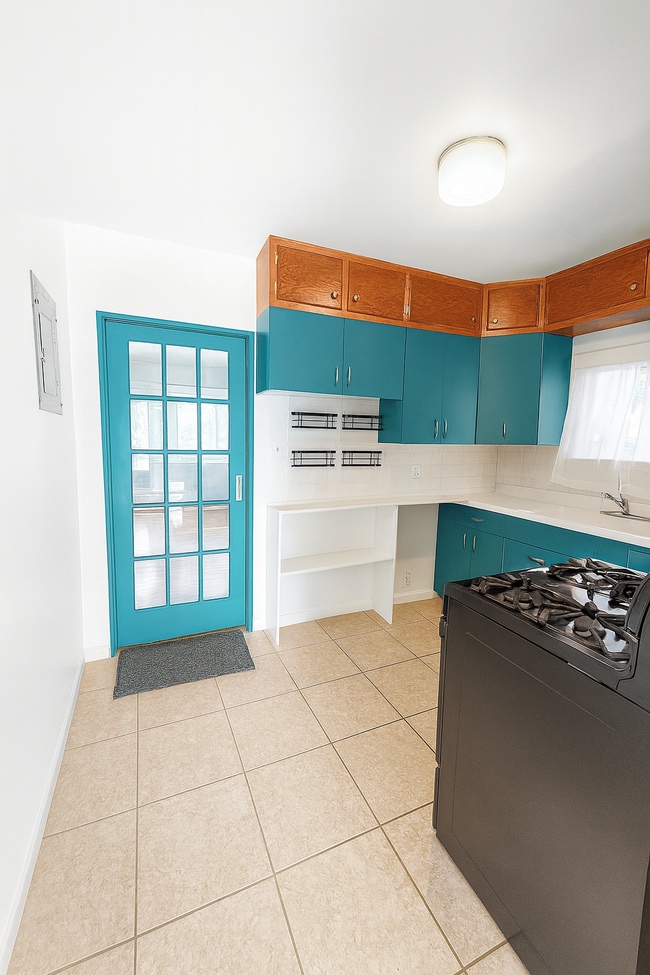 Building Photo - 211 N Campbell St