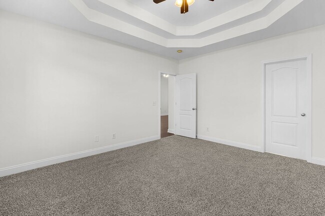 Building Photo - Port Wentworth Cottage