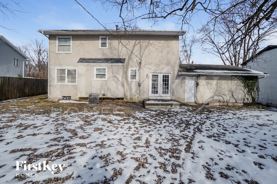 Building Photo - 1369 Greenock Rd