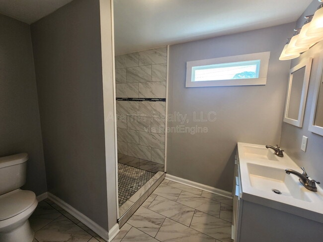 Building Photo - 120 Burbank Dr NW