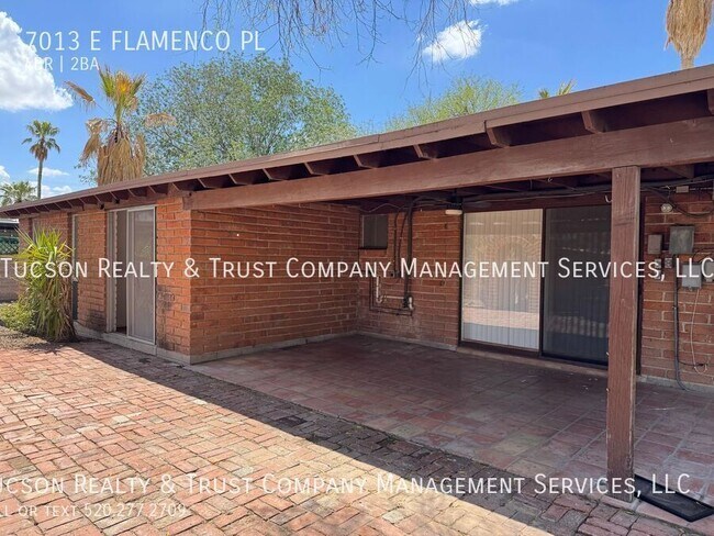 Building Photo - 7013 Flamenco Pl