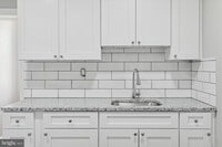 Building Photo - 326 E Airy St