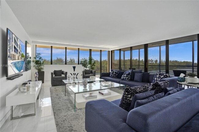 Building Photo - 900 NE Spanish River Blvd