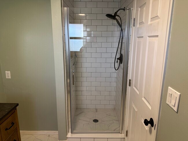 Building Photo - 720 Freeman Rd