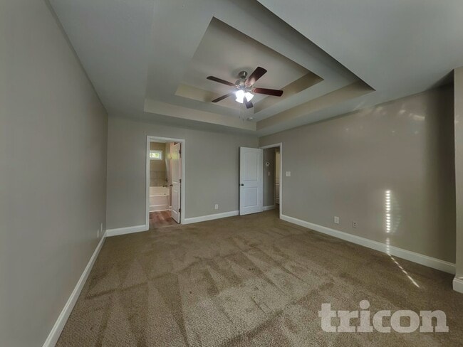 Building Photo - 542 Magnolia Dr