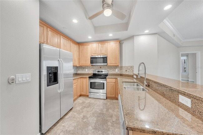 Building Photo - 449 S 12th St