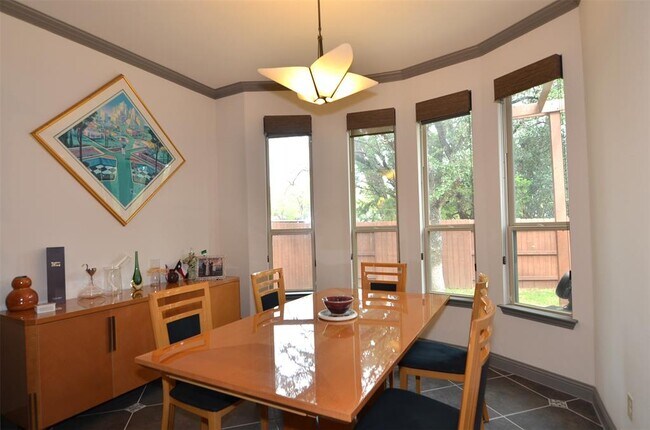 Building Photo - 12812 Black Hills Dr
