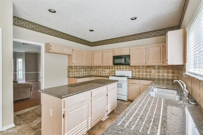 Building Photo - 4 br, 2 bath House - 1108 Woodchase Drive