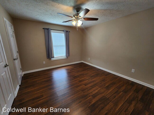 Building Photo - 3 br, 2 bath House - 395 Hendrixson Dr.