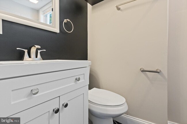 Building Photo - 2336 Pierce St