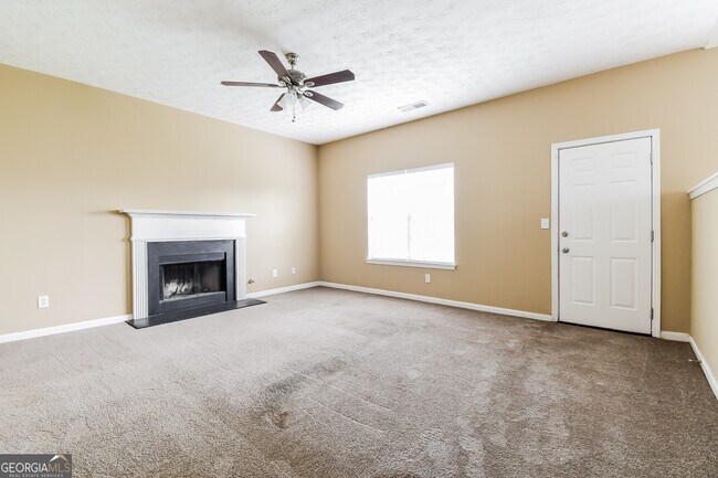 Building Photo - 150 Hazelhurst Dr