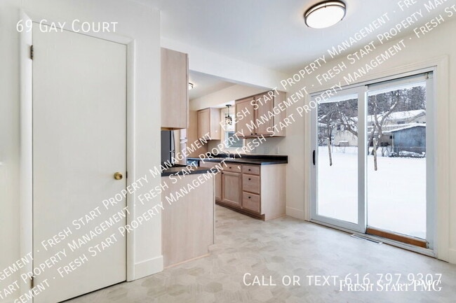 Building Photo - 69 Gay Ct