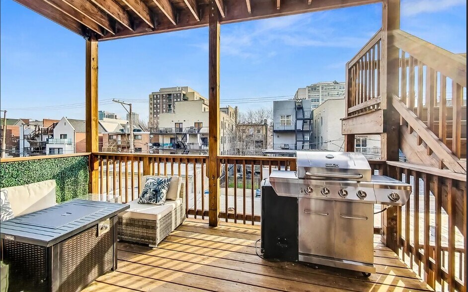 Building Photo - 1343 N Mohawk St