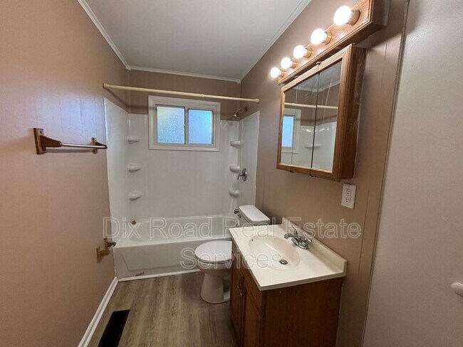 Building Photo - 4910 Porterfield Dr