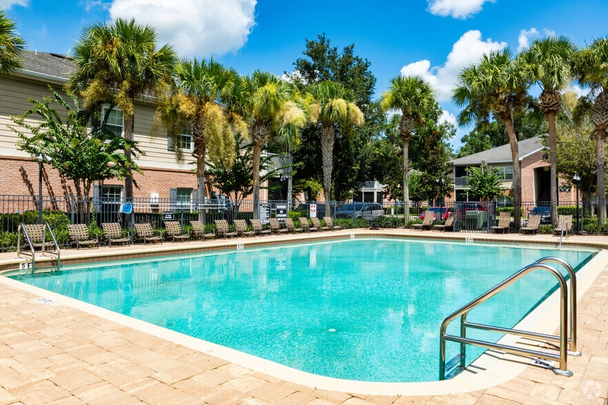 Pool - Arbours at Fort King