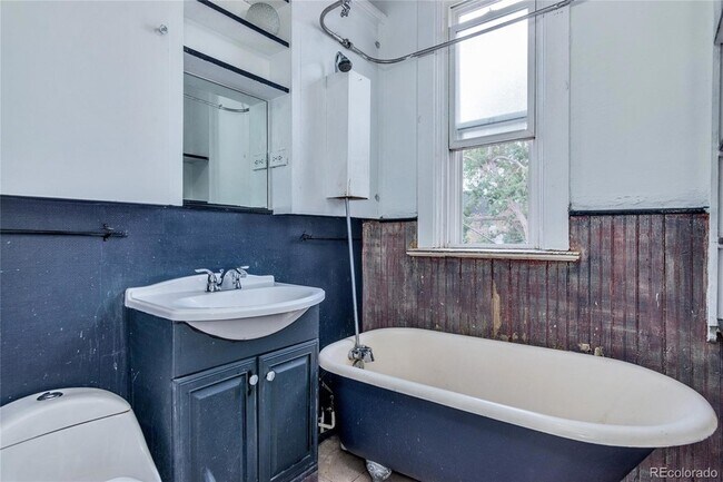 Building Photo - 123 S Pennsylvania St