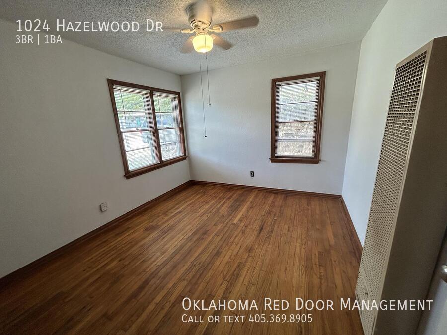 Building Photo - 1024 Hazelwood Dr