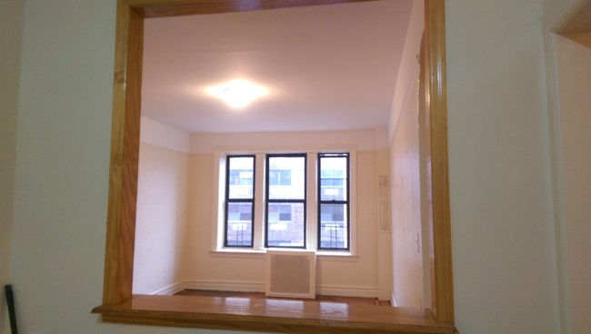 Floorplan - 2116 DITMAS AVE