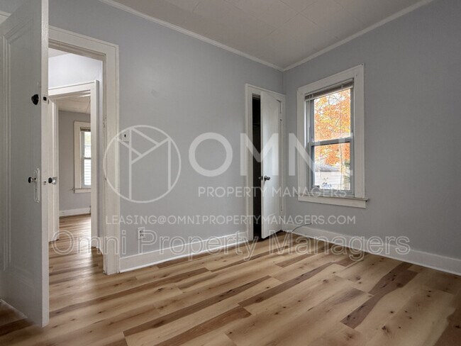 Building Photo - 19361 Moenart St