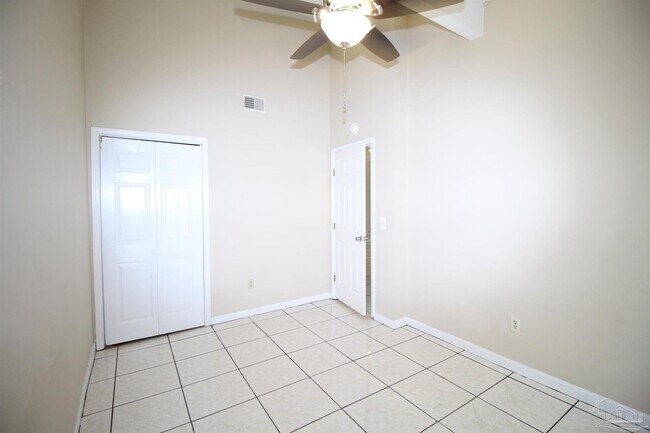 Building Photo - 907 N 77th Ave