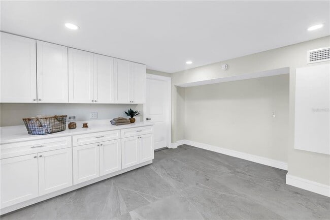 Building Photo - 17601 Sterling Terrace