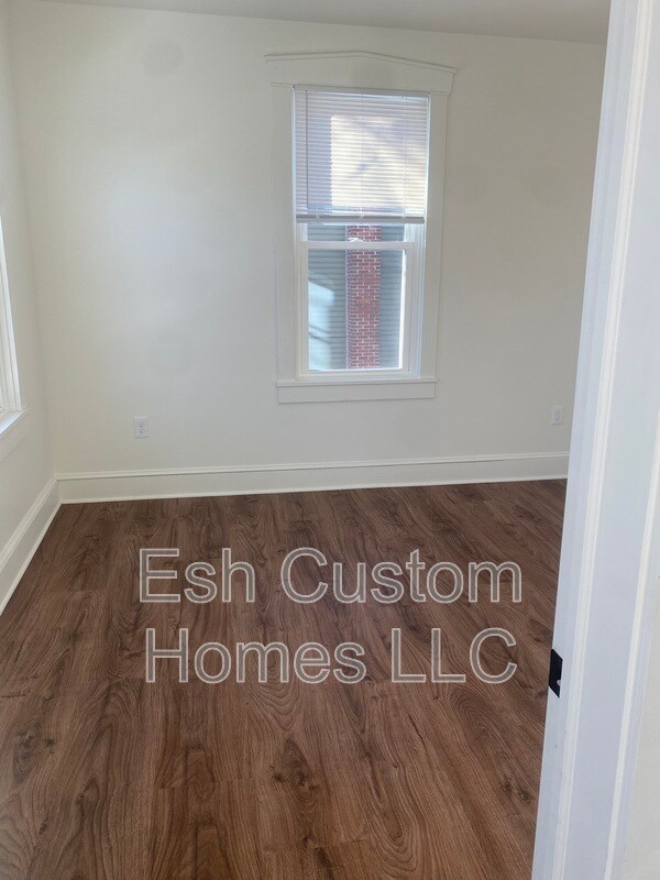 Building Photo - 2686 Lititz Pike