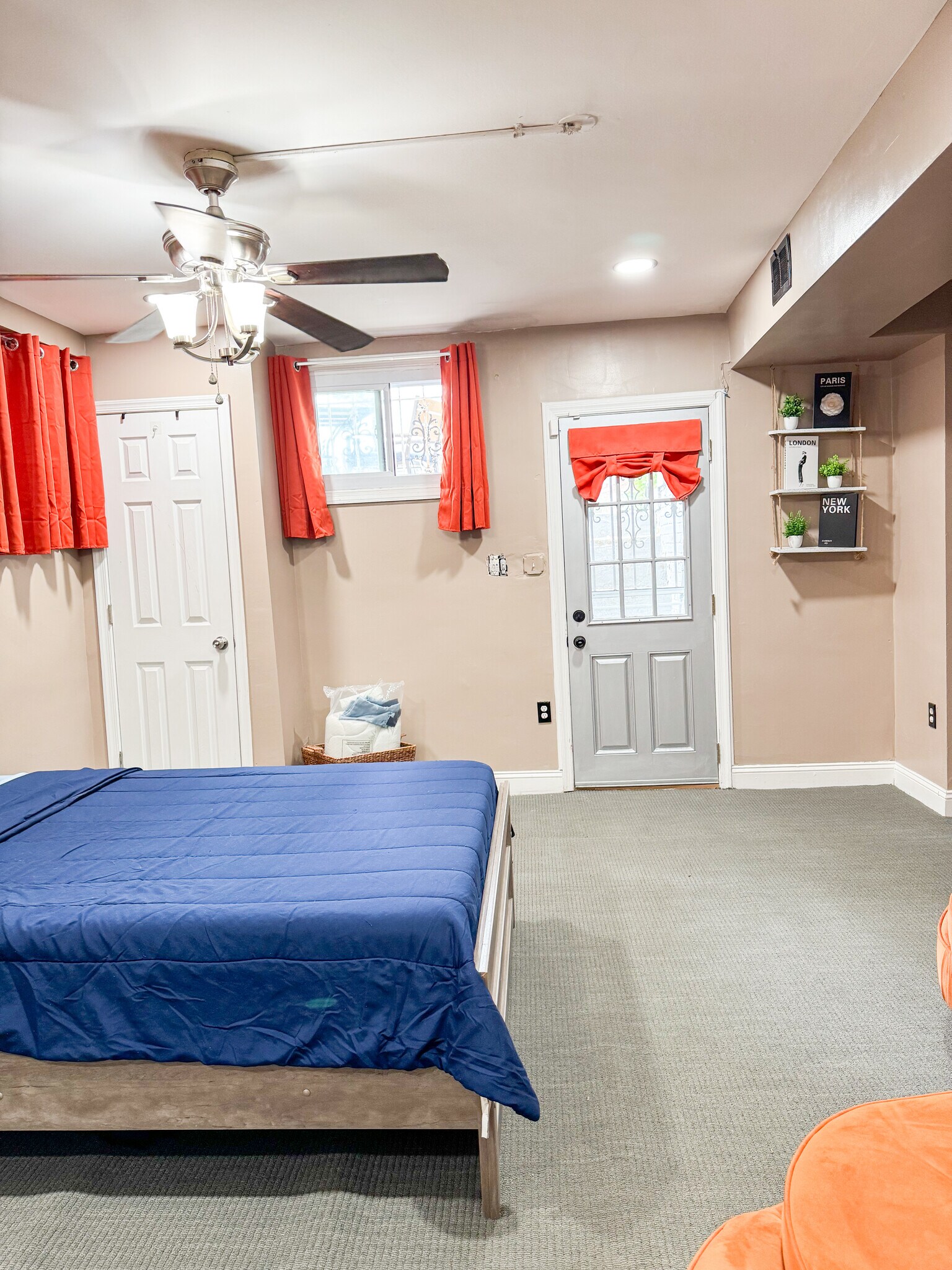 Newly Painted & New Carpet - 134 Mississippi Ave SE