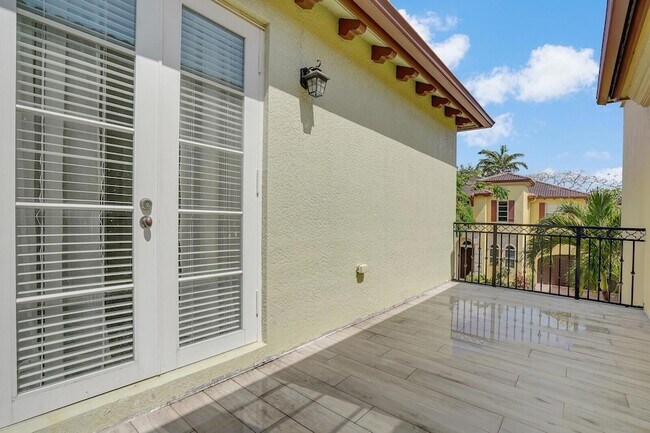 Building Photo - 138 Via Palma Ln