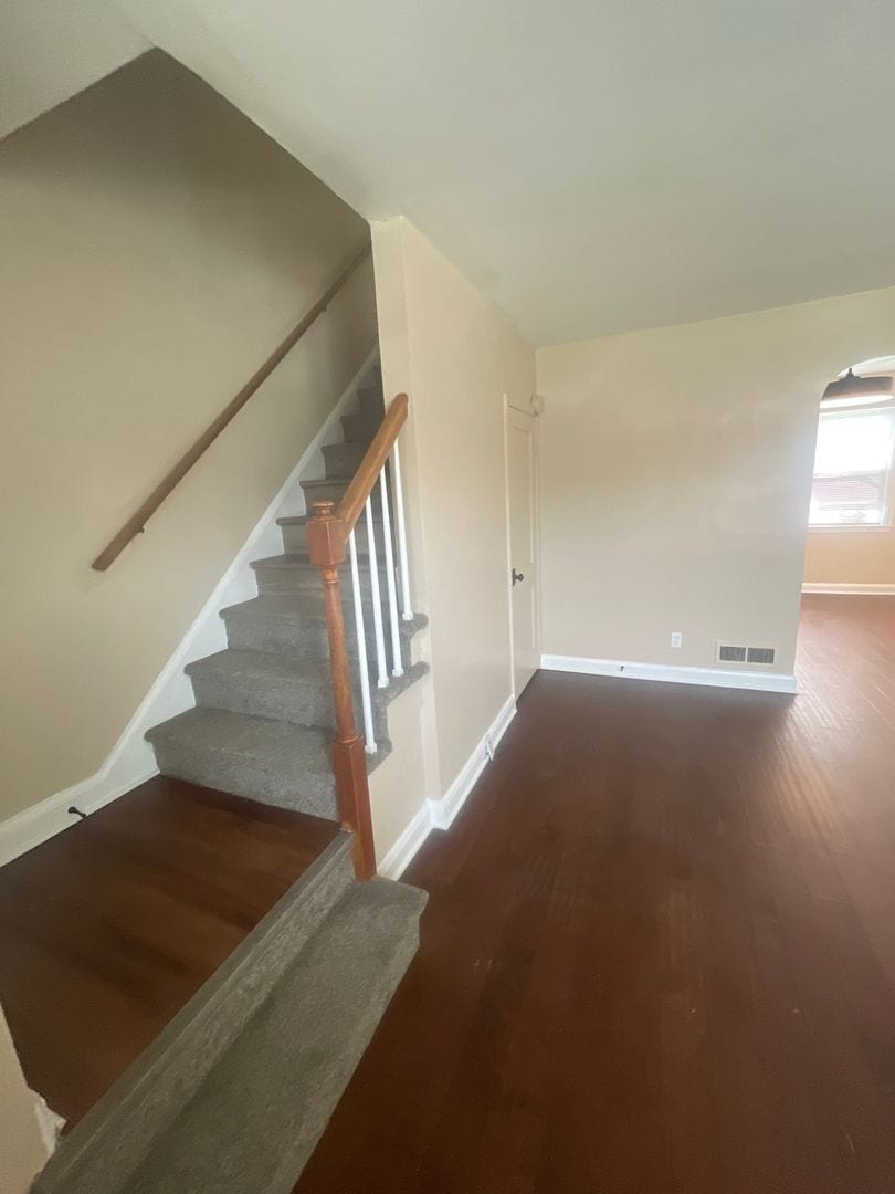 Building Photo - 551 Welbrook Rd