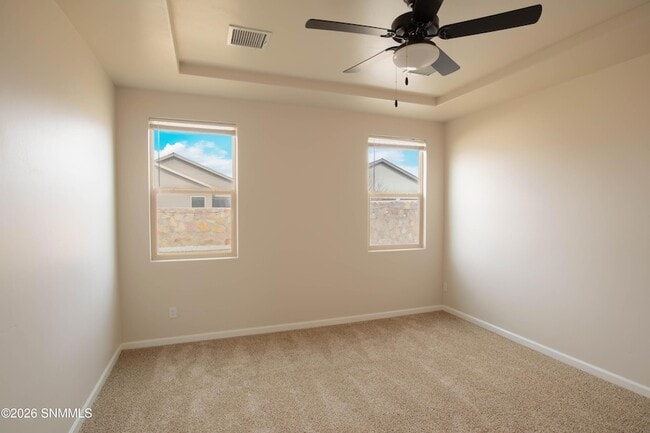 Building Photo - 4709 Elsinore Ave