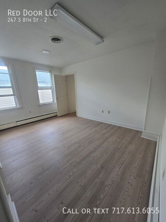 Building Photo - 247 S 8th St